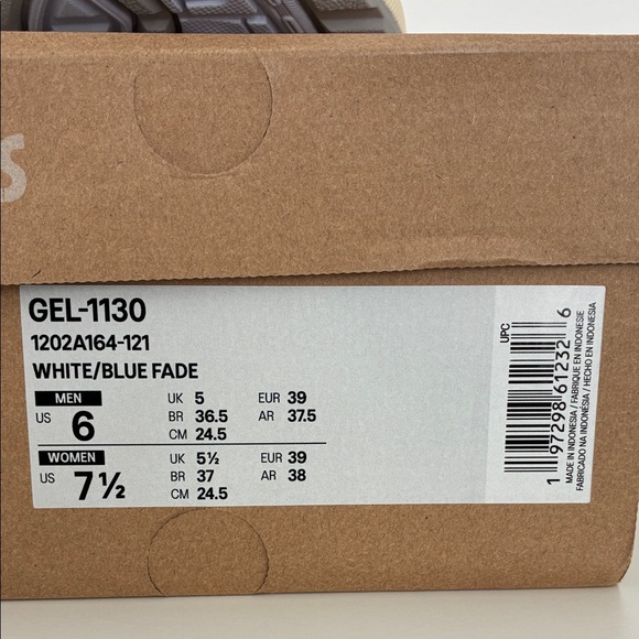 ASICS MEN White and Gray Athletic Shoes - Picture 2 of 6